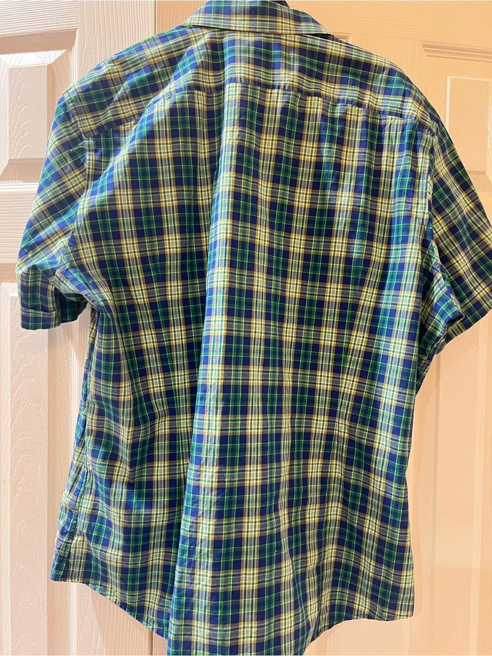 Banana Republic Men’s Blue & Green Plaid Short-Sleeve Button-Down Shirt